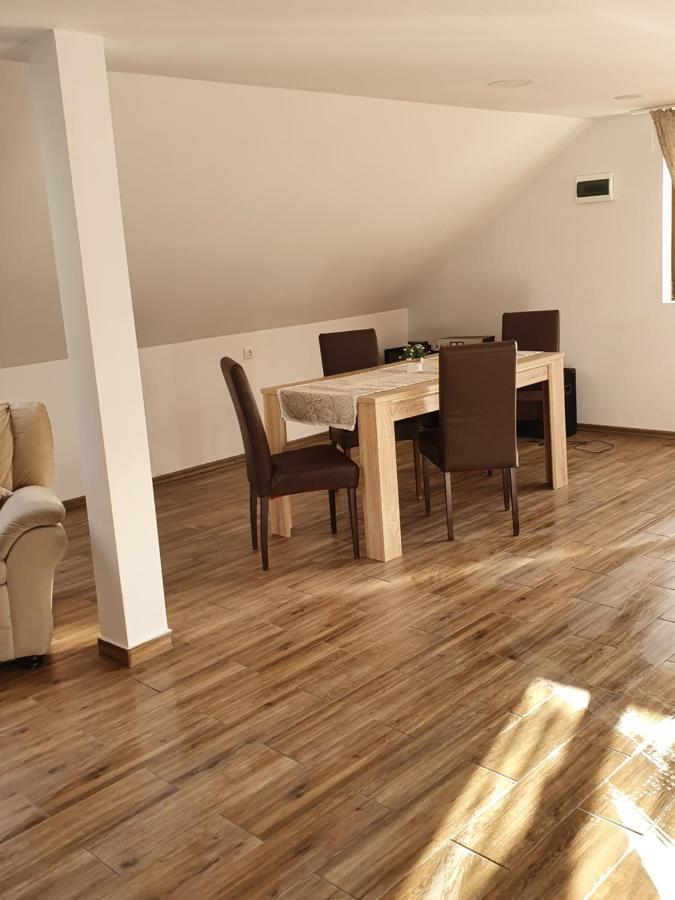 Twins Apartments Совата Экстерьер фото