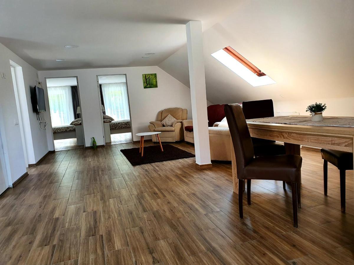 Twins Apartments Совата Экстерьер фото