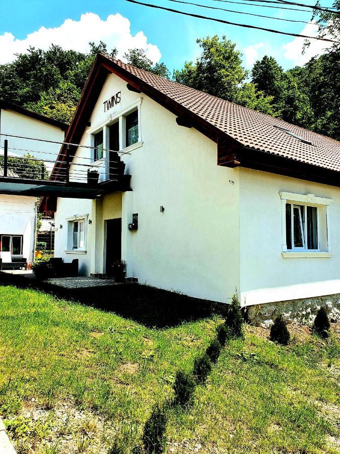 Twins Apartments Совата Экстерьер фото