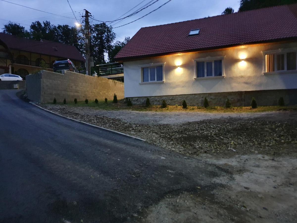 Twins Apartments Совата Экстерьер фото