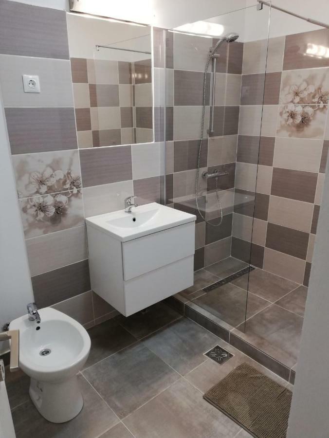 Twins Apartments Совата Экстерьер фото