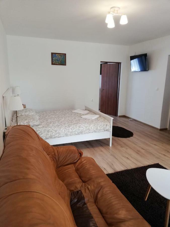 Twins Apartments Совата Экстерьер фото